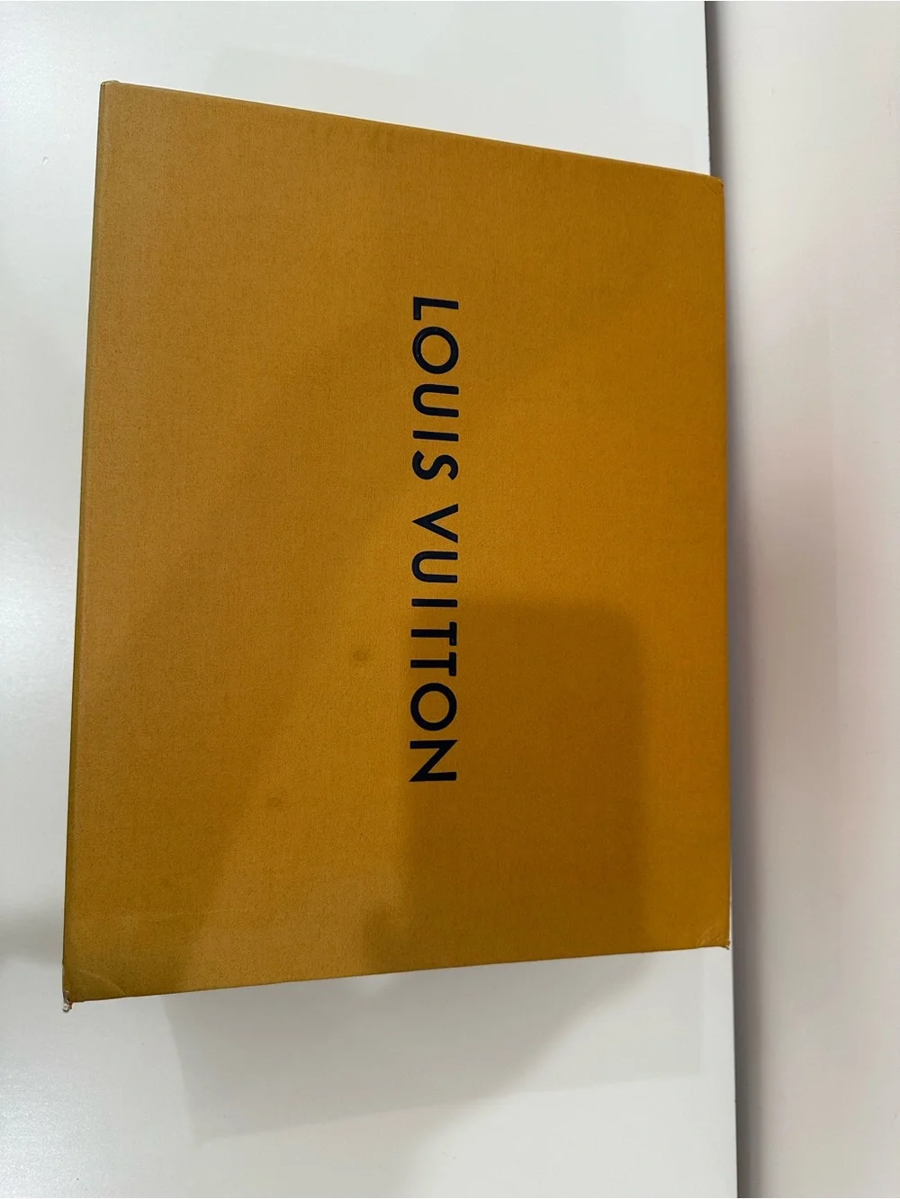 LV Shoe Box Damaged, 13.5x10.5x5.5”|See Description for Important Notice